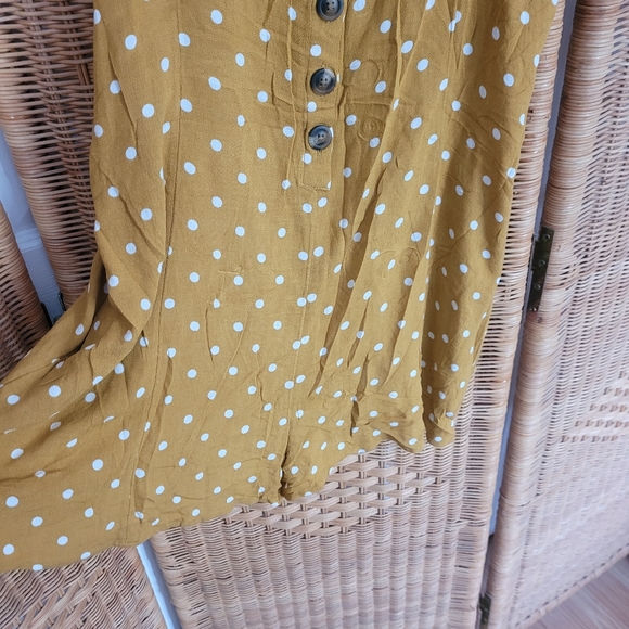 American Eagle Yellow Romper - Picture 2 of 5